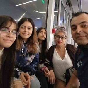 Meet your Posher, Enrique